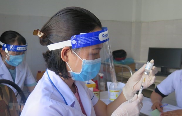 Le Vietnam enregistre 1.670 nouveaux cas de Covid-19 en 24 heures hinh anh 1