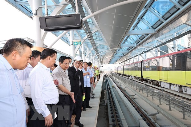 Le PM Pham Minh Chinh demande d’accelerer l'avancement de la section Nhon-gare de Hanoi hinh anh 1