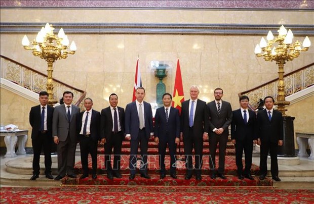 Des responsables vietnamiens au Royaume-Uni pour booster le partenariat strategique hinh anh 1