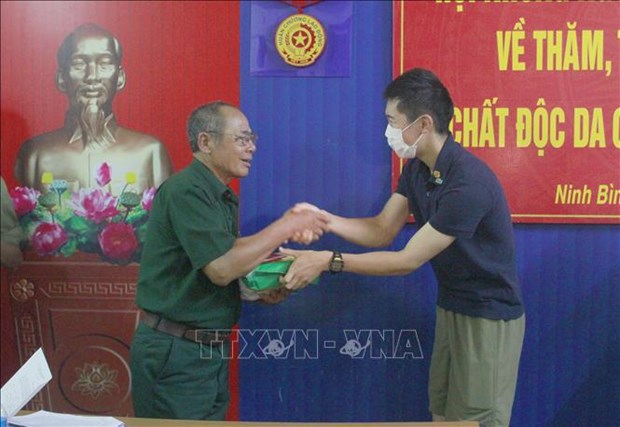 L’Association des Japonais amoureux du Vietnam au chevet des victimes de l’agent orange hinh anh 1