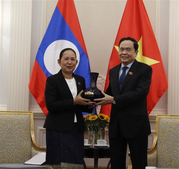 Renforcement de la cooperation entre le Bureau de l’AN du Vietnam et le Secretariat de l’AN du Laos hinh anh 1