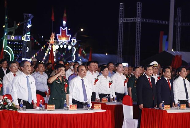 Le president Nguyen Xuan Phuc a la celebration des 50 ans de la victoire de Cam Doi hinh anh 1
