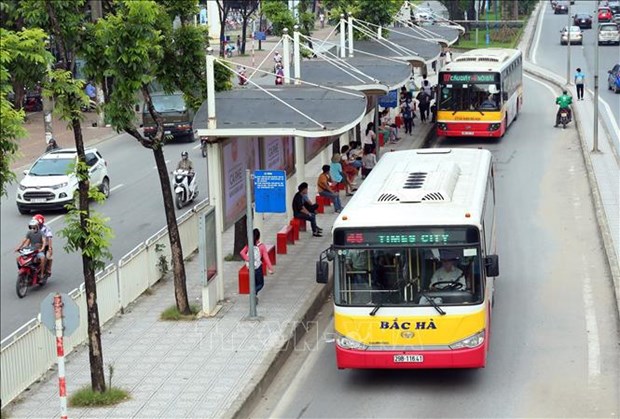 Hanoi deploiera plus de bus pour les vacances de la Fete nationale hinh anh 1