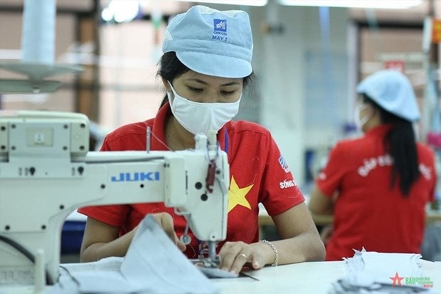Le Vietnam exporte pour plus de 24 milliards de dollars de produits textiles hinh anh 1