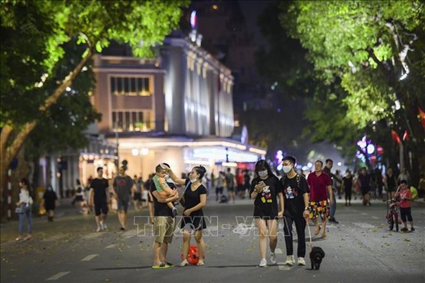Hanoi prolonge les espaces pietonniers de Hoan Kiem pendant les vacances hinh anh 1