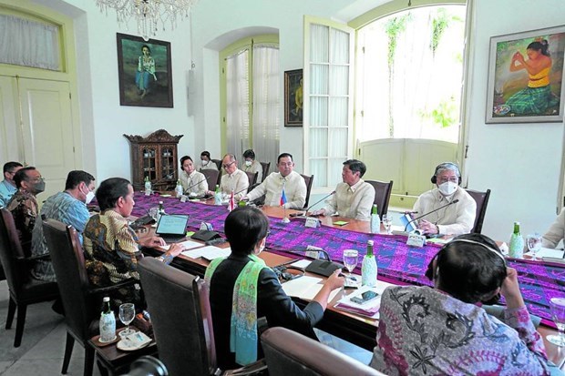 Les Philippines et l'Indonesie renforcent leur cooperation dans la defense et la securite hinh anh 1