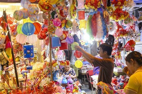 Hanoi : le marche aux jouets traditionnels en effervescence hinh anh 1