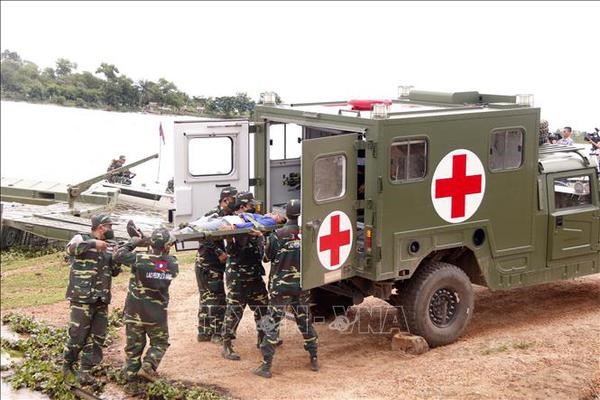 Premier exercice de sauvetage entre les armees du Laos, du Vietnam et du Cambodge hinh anh 2