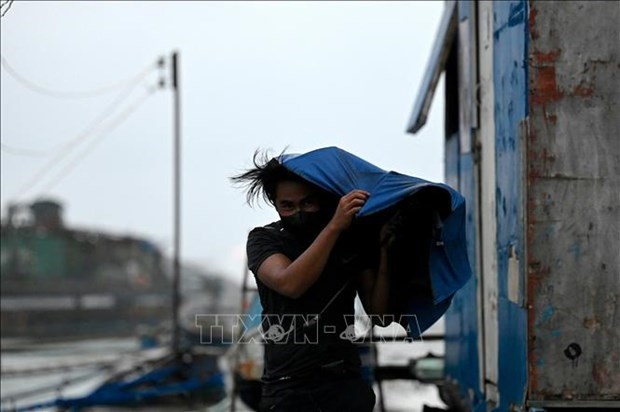 Philippines : au moins cinq morts a cause du super typhon Noru hinh anh 1