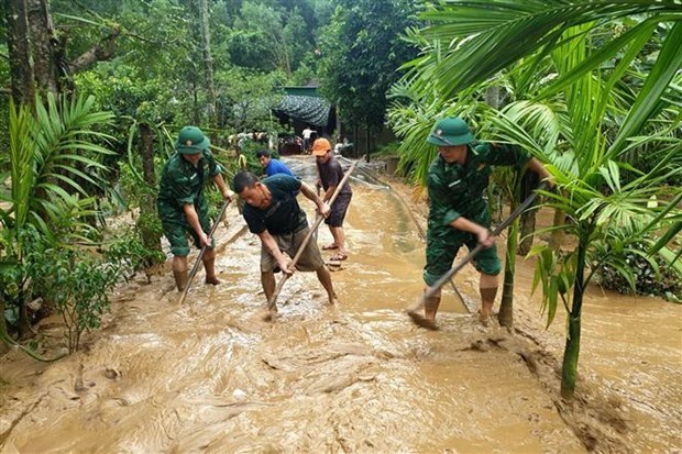 Le PM demande les mesures pour remedier aux consequences du typhon Noru hinh anh 1