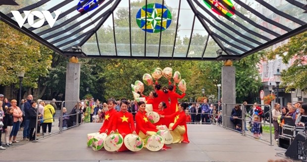 La culture vietnamienne a l'honneur a la Journee des cultures d'Asie 2022 de Bratislava hinh anh 1