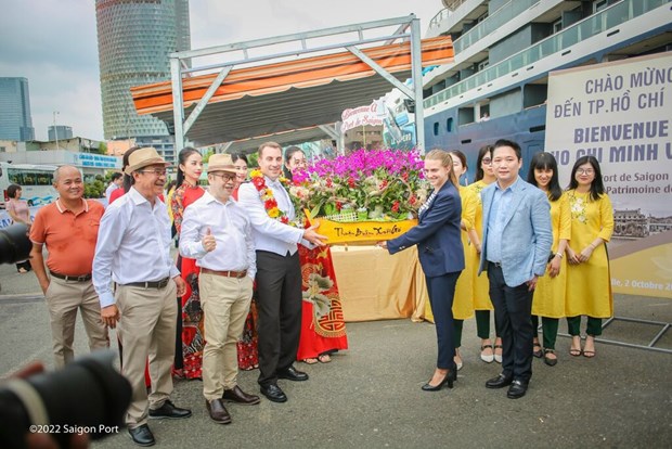 Ho Chi Minh-Ville accueille le premier groupe de croisieristes hinh anh 1