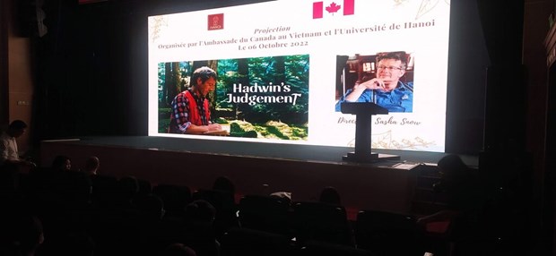 La projection du film documentaire Le jugement d’Hadwin a Hanoi hinh anh 1