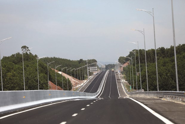 L’autoroute Van Don - Mong Cai dynamise la ville de Mong Cai hinh anh 1
