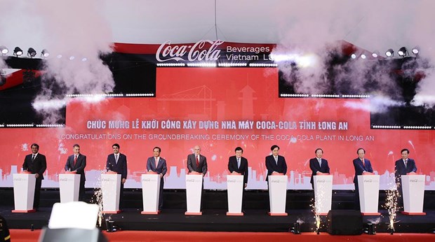 Coca-Cola lance la construction de sa plus grande usine au Vietnam hinh anh 1