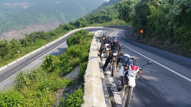 Le Vietnam a moto, un voyage aux multiples sensations hinh anh 2