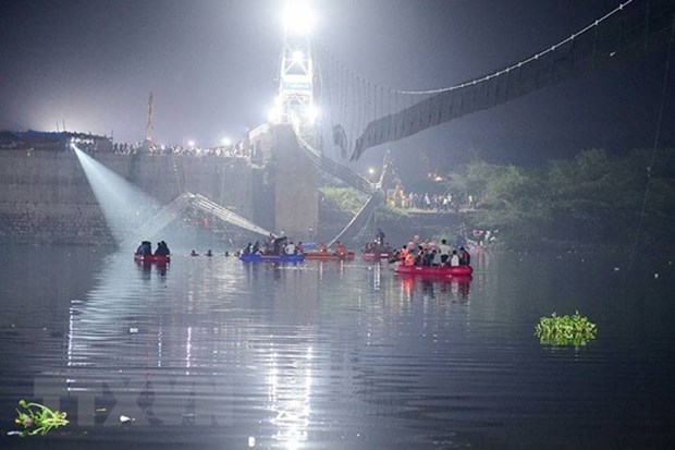 Le Vietnam exprime ses condoleances a l’Inde pour l’effondrement meurtrier d’un pont hinh anh 1