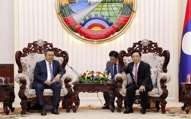 Le PM lao salue la cooperation entre les deux capitales Vientiane et Hanoi hinh anh 1