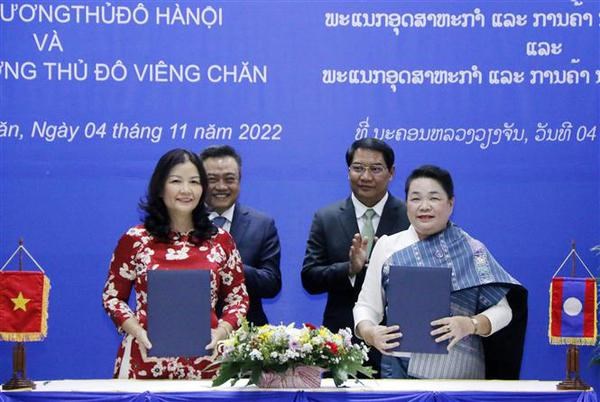 Le PM lao salue la cooperation entre les deux capitales Vientiane et Hanoi hinh anh 2