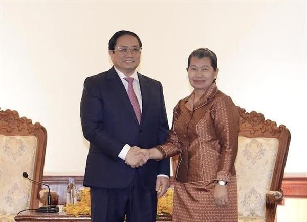 Le PM Pham Minh Chinh recoit la vice-Premiere ministre cambodgienne Men Sam An hinh anh 1