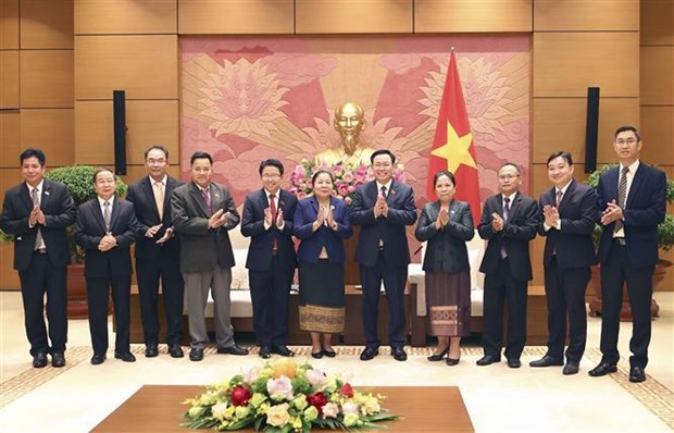 Le president de l’Assemblee nationale recoit une delegation lao hinh anh 2
