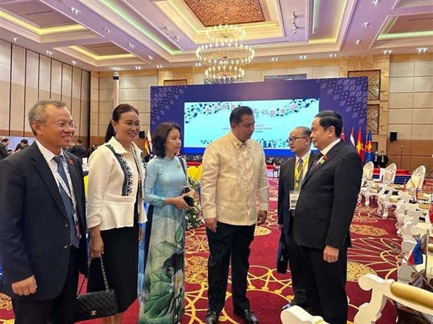 Le Vietnam veut renforcer son partenariat strategique avec les Philippines hinh anh 1