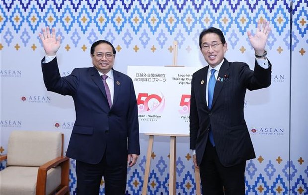 Le PM Pham Minh Chinh rencontre son homologue japonais hinh anh 1
