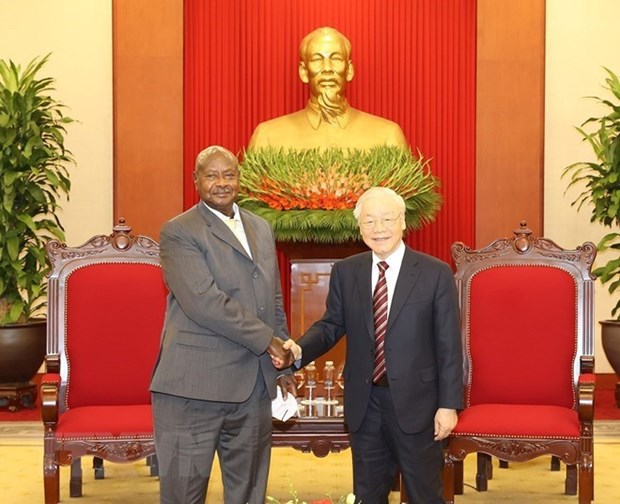 Le president ougandais Yoweri Kaguta Museveni conclut sa visite au Vietnam hinh anh 1