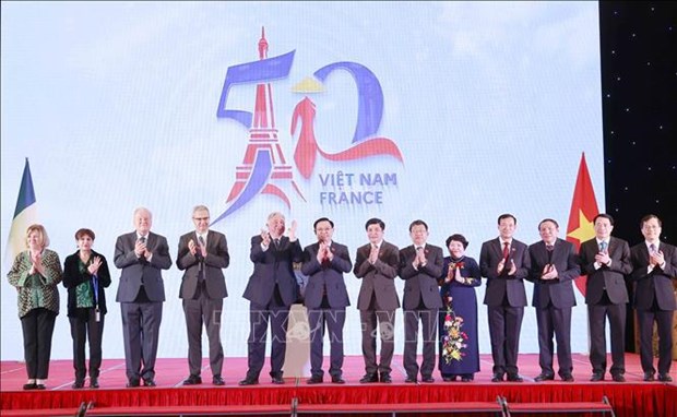 Ceremonie de lancement des evenements marquant les 50 ans des relations diplomatiques Vietnam-France hinh anh 1