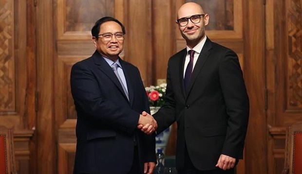 Le Premier ministre vietnamien rencontre le secretaire general de la CPA de La Haye hinh anh 1