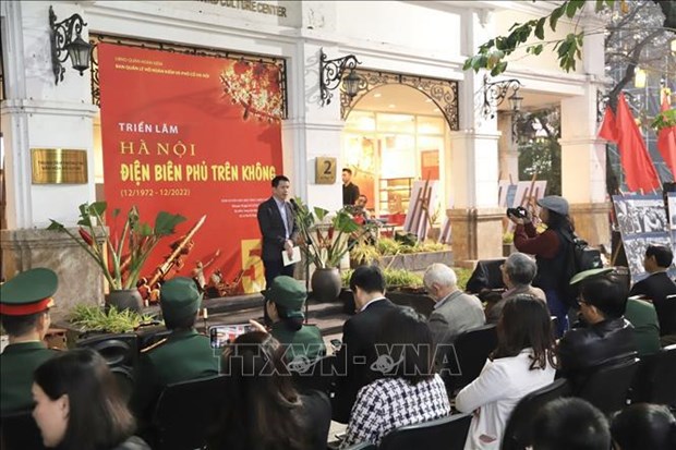 Activites celebrant les 50 ans de la victoire «Hanoi-Dien Bien Phu aerien» a l’ancien quartier de Hanoi hinh anh 2