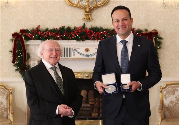 Felicitations au Premier ministre d’Irlande hinh anh 1