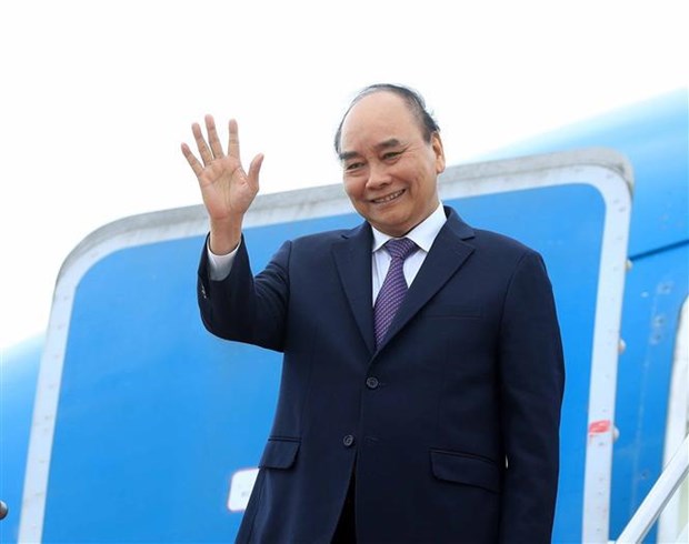 Le president Nguyen Xuan Phuc termine sa visite d'Etat en Indonesie hinh anh 1