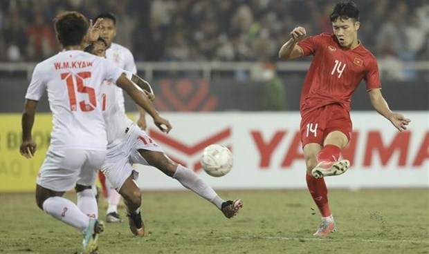 AFF Cup 2022 : le Vietnam dompte le Myanmar et file en demies hinh anh 1
