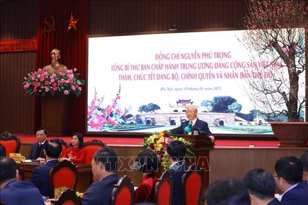 Tet: le leader du PCV presente ses vœux aux autorites et aux habitants de Hanoi hinh anh 1