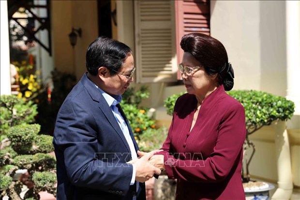 Le Premier ministre rend hommage aux anciens dirigeants du gouvernement hinh anh 2