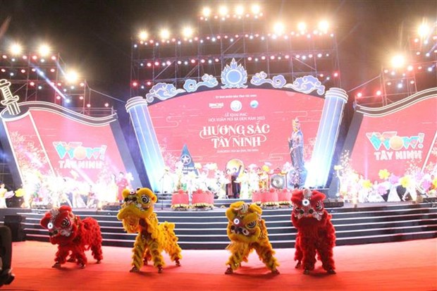 Tay Ninh: ouverture de la Fete du printemps du Mont Ba Den 2023 hinh anh 1