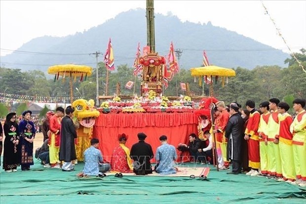 A Tuyen Quang, les minorites ethniques Tay celebrent la fete de "Long tong" hinh anh 1