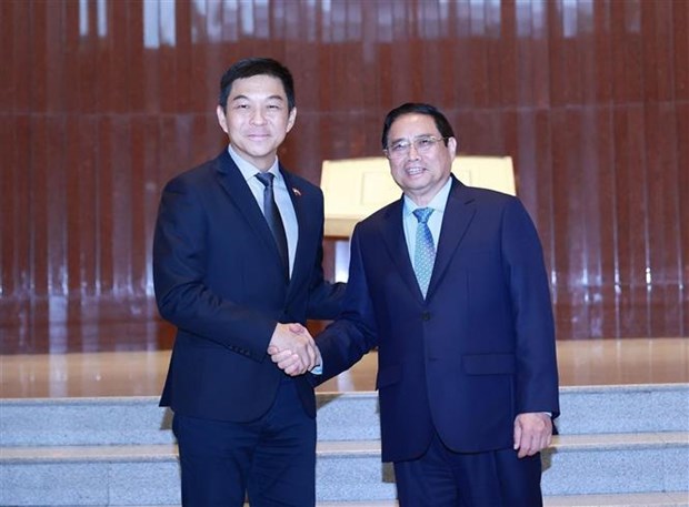 Entrevue entre le PM vietnamien et le president du Parlement de Singapour hinh anh 1