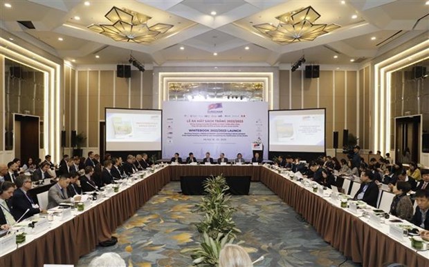 EuroCham publie le Livre blanc 2022-2023 a Hanoi hinh anh 1