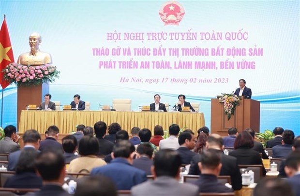 Le PM Pham Minh Chinh preside une conference nationale en ligne sur le marche immobilier hinh anh 1