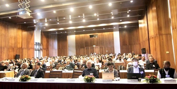 Une conference internationale sur la chimie attire plus de 350 scientifiques hinh anh 1