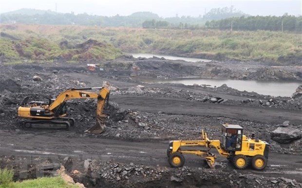 Le Vietnam et le Laos renforcent leur cooperation dans les secteurs de l'energie et des mines hinh anh 1