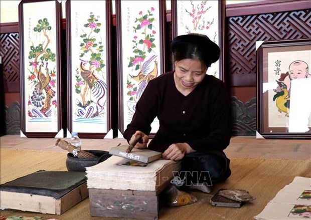 La province de Bac Ninh s'efforce de preserver le genre de la peinture populaire hinh anh 1