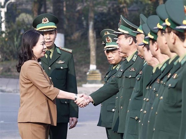 La presidente p.i travaille avec l'Academie de garde-frontiere du Vietnam hinh anh 1