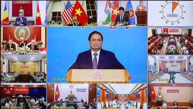 Le PM preside une visioconference sur la diplomatie economique hinh anh 1