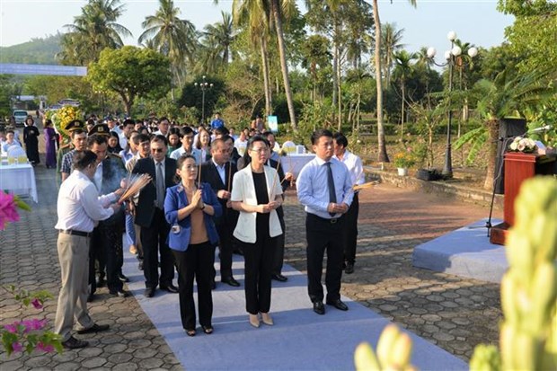 Quang Ngai commemore les victimes du massacre de Son My hinh anh 1