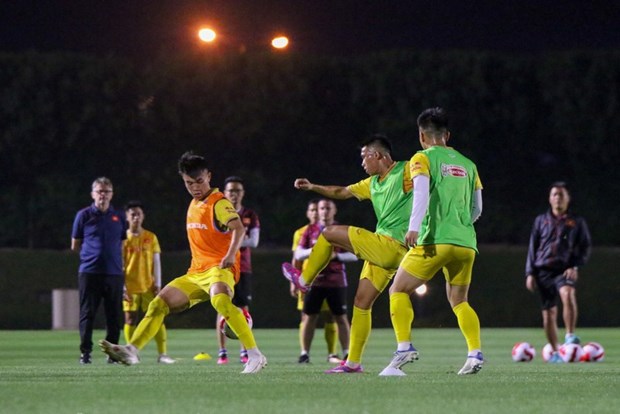 Football: l’equipe U23 Vietnam s'entraine activement pour la Doha Cup 2023 hinh anh 1