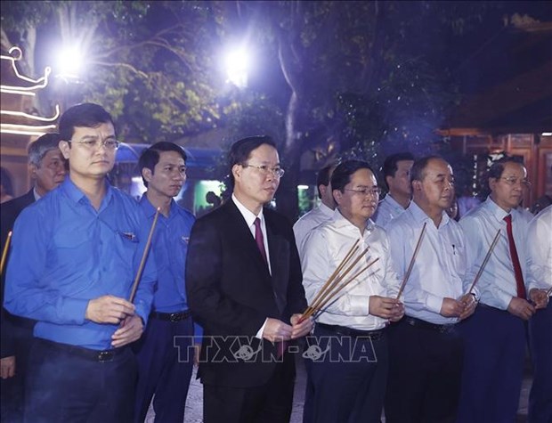 Le president Vo Van Thuong a la ceremonie des 60 ans du mouvement “Mille bonnes actions” hinh anh 2
