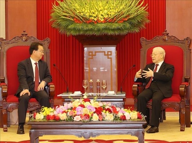Le leader du PCV recoit le secretaire du Comite provincial du PCC du Yunnan (Chine) hinh anh 1